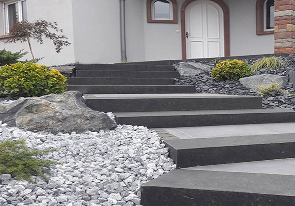 Vietnam Black Basalt Blockstufe